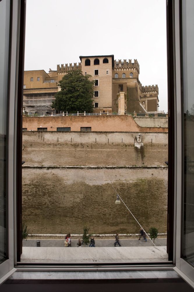 Manfredi House San Pietro Hotell Rom Exteriör bild